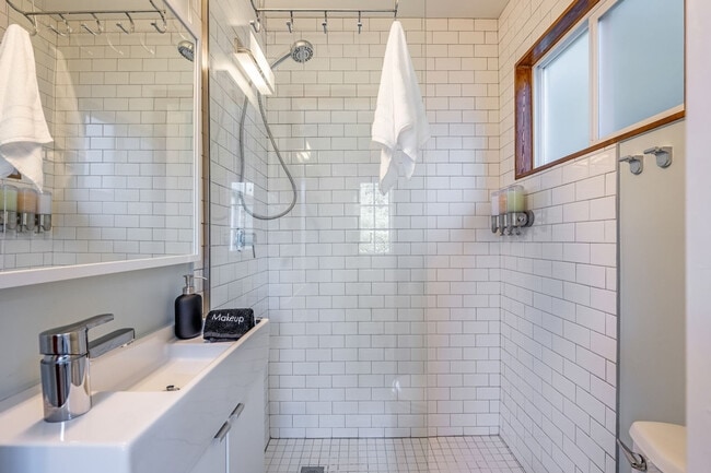 2811 NW 87th St Unit SI ID1035884P