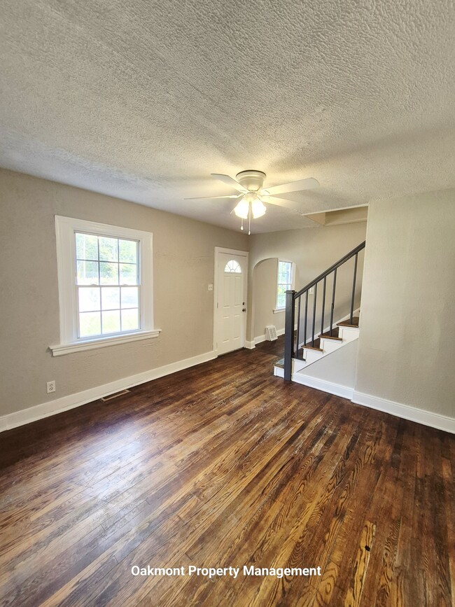 Photo - 3301 Nine Mile Rd