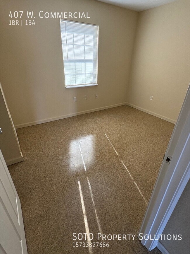 Photo - 407 W. Commercial-
