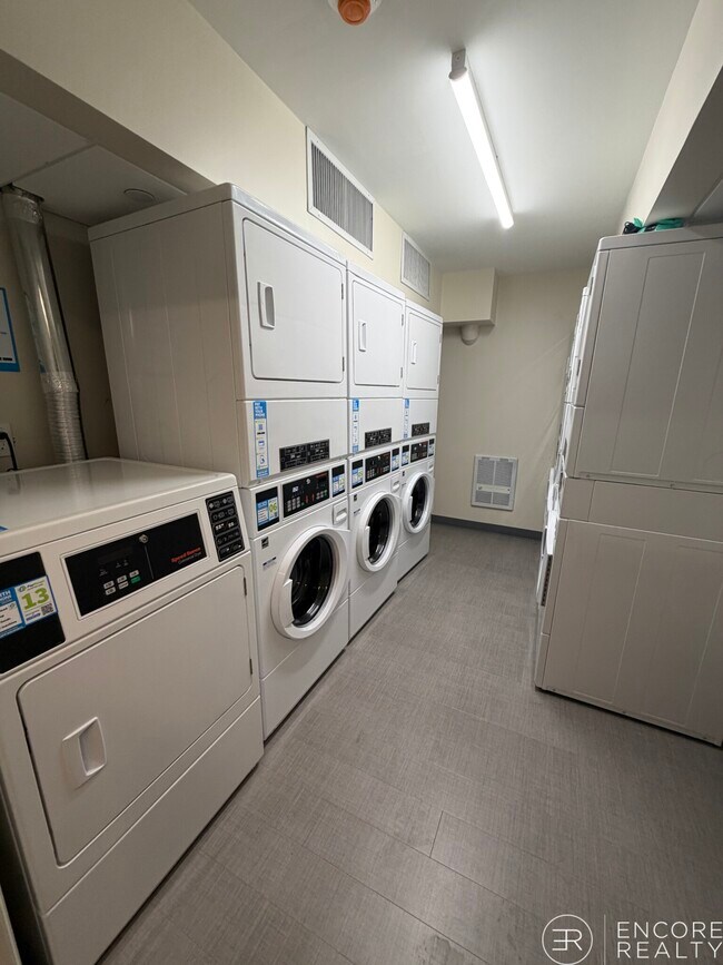 Building Photo - 1200 Massachusetts Ave Unit 207