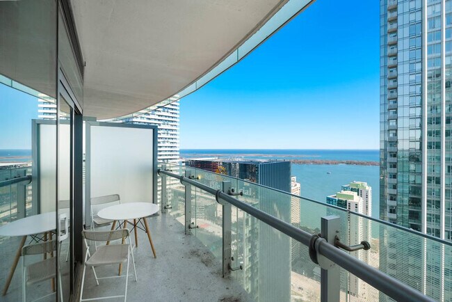 Photo - 25 Lower Simcoe St Unité SI ID1512535P