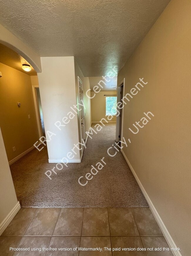Photo - 1434 Southern View Dr