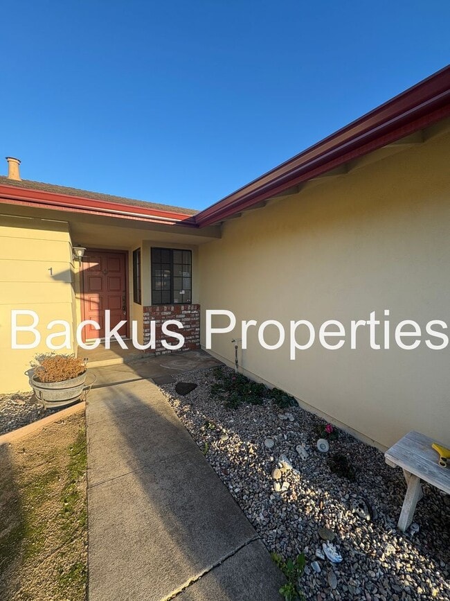 Photo - Well maintained three bedroom home in Laurel West