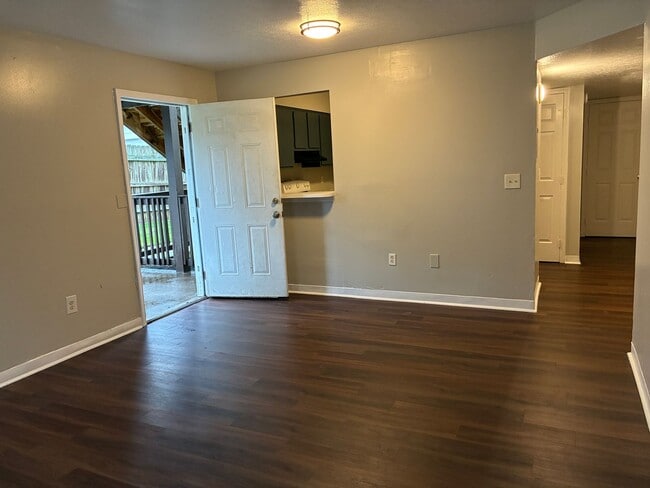 Photo - 2702 W Kentucky St Unit 2702 W Kentucky Street #1