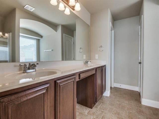 Photo - 144 Mill St
