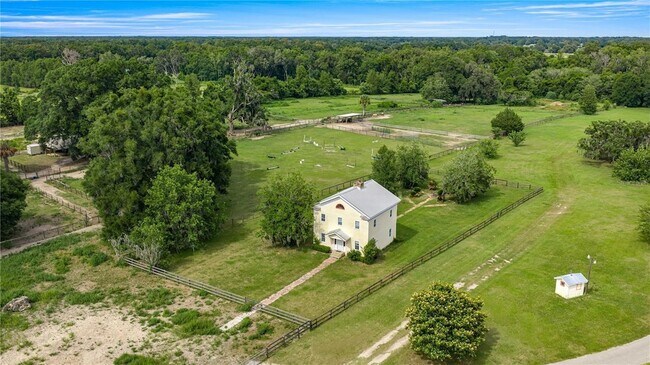 13939 N US Hwy 441