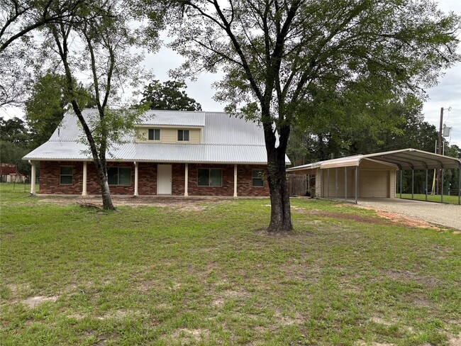 Building Photo - 8049 Forest Hills Dr