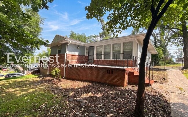 Building Photo - 1101 49th St Ensley