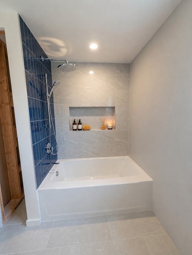 Photo - The Confluence Commons (TCC) Unit TCC1