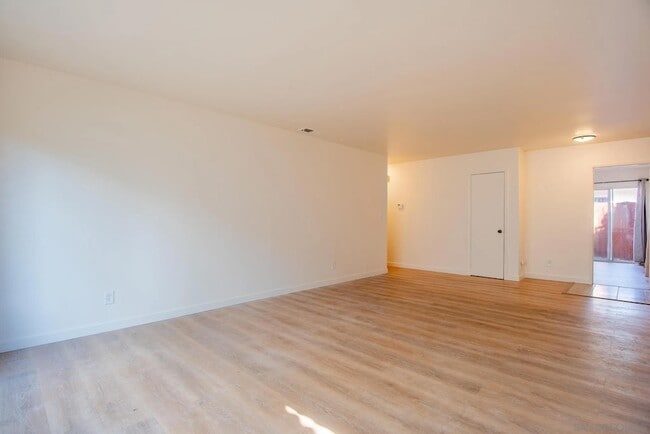 Photo - 1823 Sparks Ct