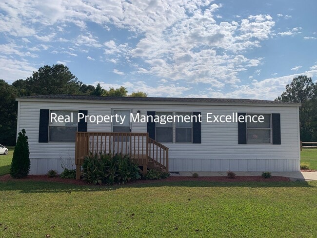Building Photo - Quaint Renovated Home, Near Education Faci...