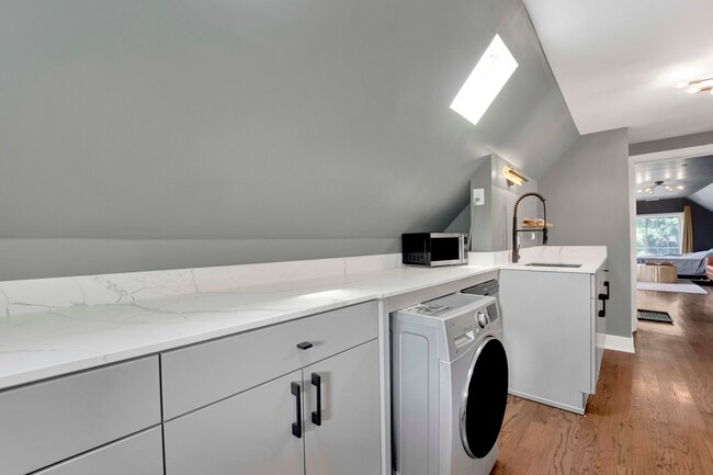 Photo - 1625 W Hollywood Ave Unit #  03