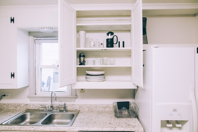 Photo - 1111 Rayon St