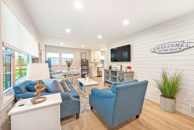 Photo - 104 W Tiana Rd