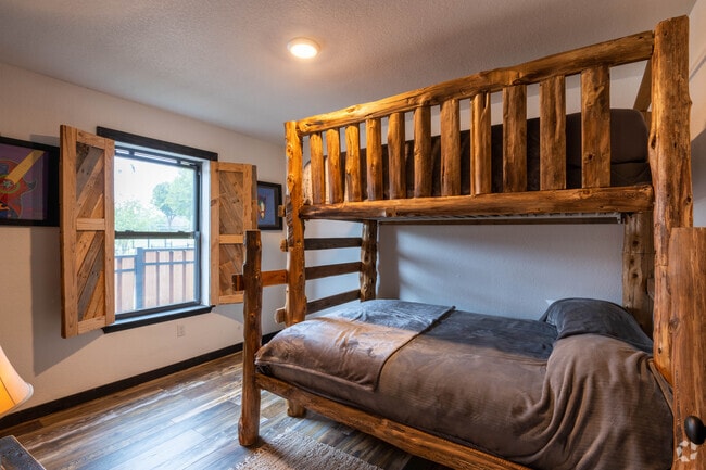 Unit No. A - 4836 Wellesley Ave