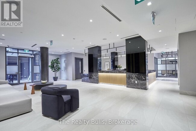 Photo - 2545 Simcoe St N Unit 516