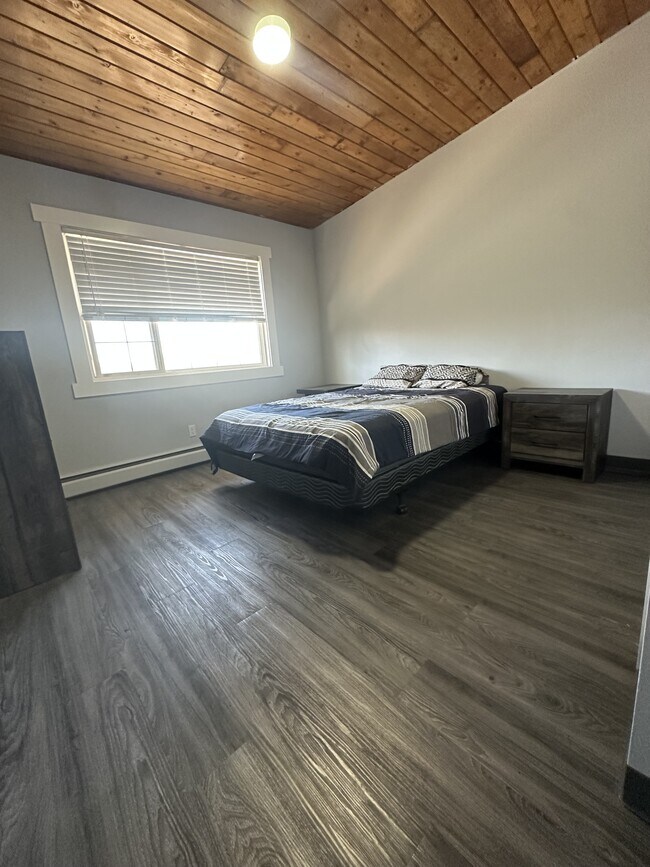 4621 Veterans Way Unit 35 - FURNISHED - Renovated