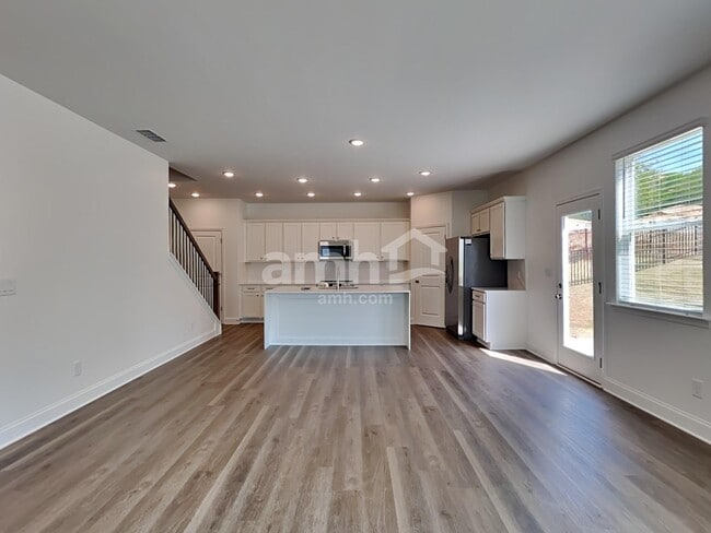 Photo - 1344 Soapstone Rd