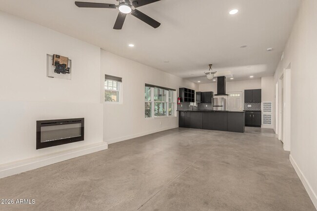 Photo - 125 N 11th Ave Unit Apt A