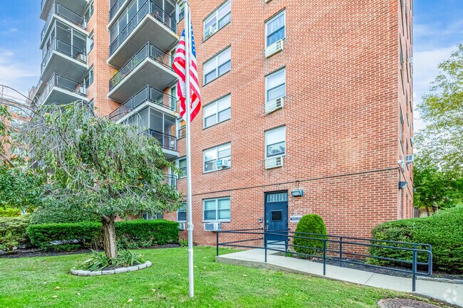 Photo - Aguilar Gardens