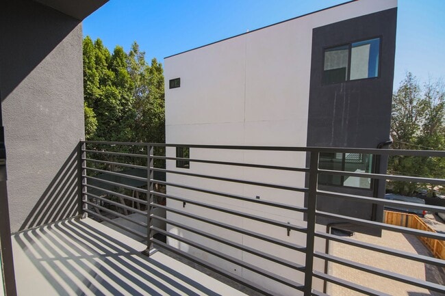 Photo - 2129.2 Aaron St Unit 2129 Aaron St #2