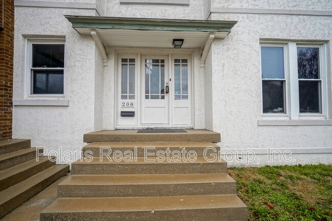 Photo - 208 W Williams St