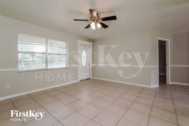 Photo - 4311 5th St W