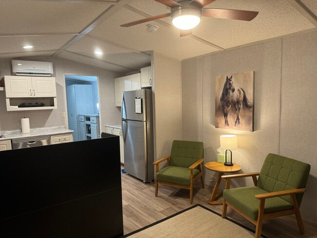 Photo - 3559 L and N Turnpike Rd