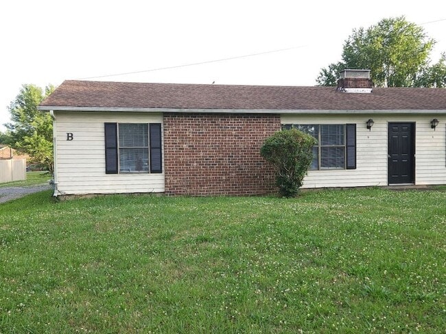 Photo - 340 Creekwood Ct