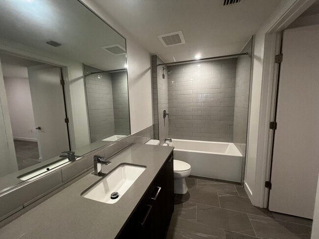 Photo - 162 NE 23rd St Unit A1