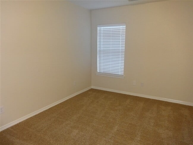 Photo - 4719 Brazos Point Ln