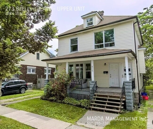 Building Photo - 2 BEDROOM 1 BATH UPPER Unit UPPER