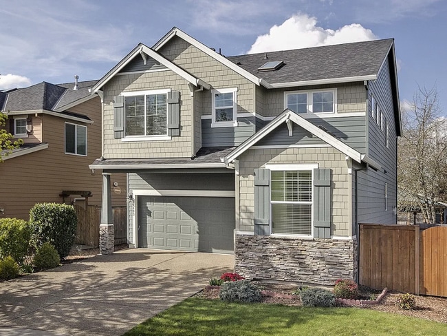 Building Photo - Gorgeous 3-Bedroom 2.5-Bathroom House with...
