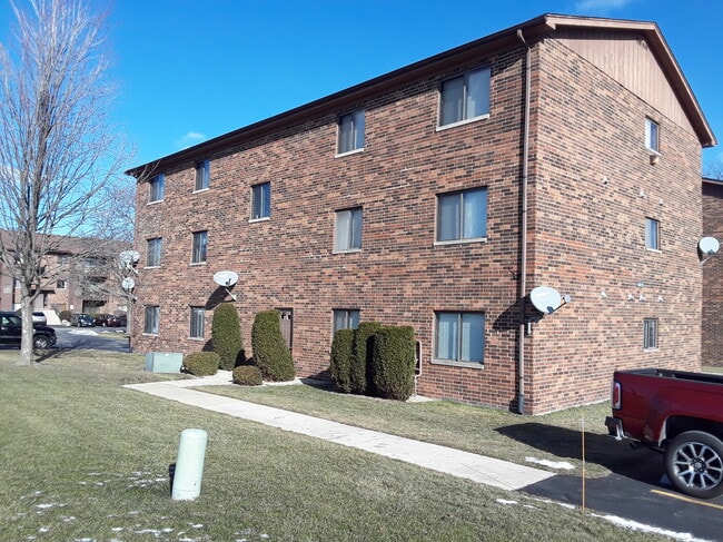Photo - 15812 Peggy Ln Unit #4