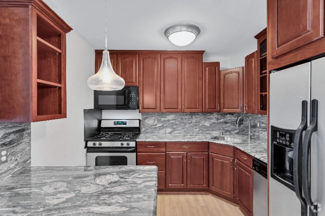 Building Photo - 2401 H St NW Rental