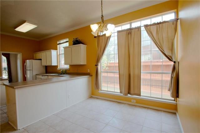 Photo - 559 Raintree Cir