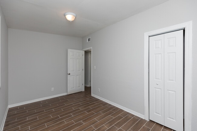 Photo - 8617 3rd Ave