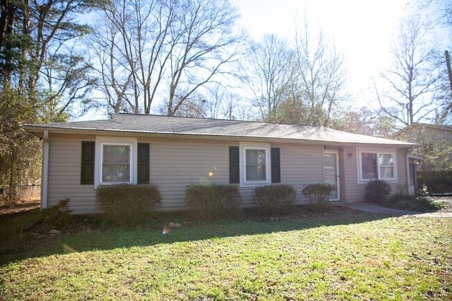Building Photo - 24 Barclay Dr