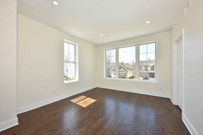 Photo - 104 E Prospect St