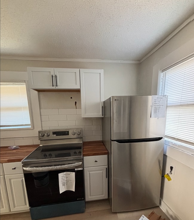 Photo - 3014 E 69th St