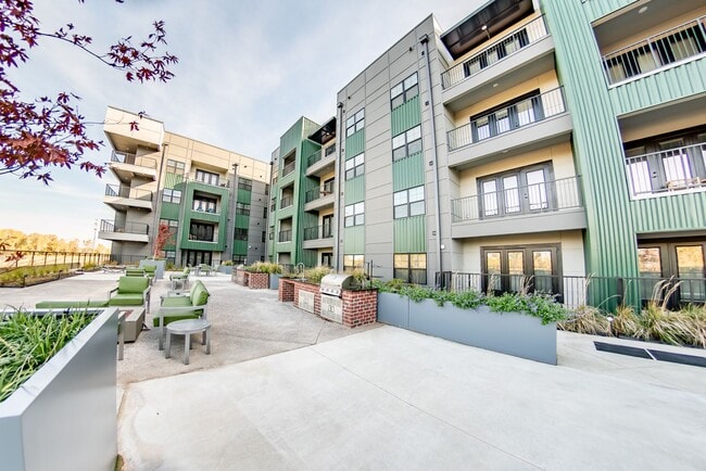 Harbor Side at Conwood Flats Apartments
