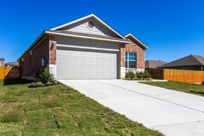 Photo - 605 Brashear Ln