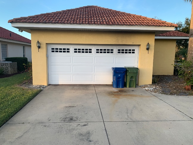 Photo - 205 Lake Region Blvd S House