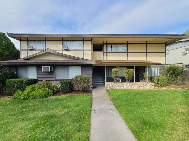 Building Photo - Taylor St-25258 Unit B