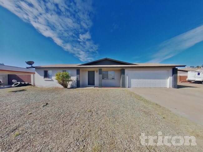 Building Photo - 17834 N 9th Ave