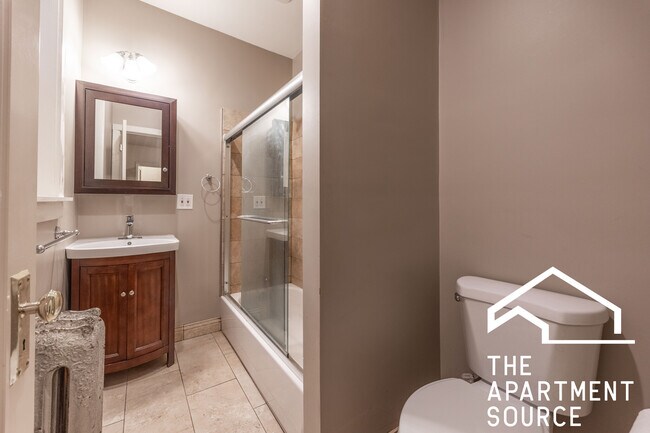 Photo - 1432 W Jonquil Ter Unit 2