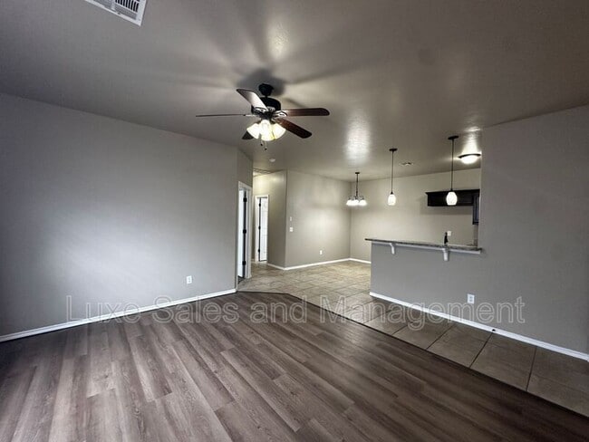 Photo - 1325 Garden Gate Drive Unidad #B