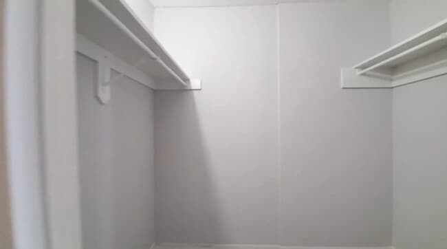 Photo - 61 W Chestnut St