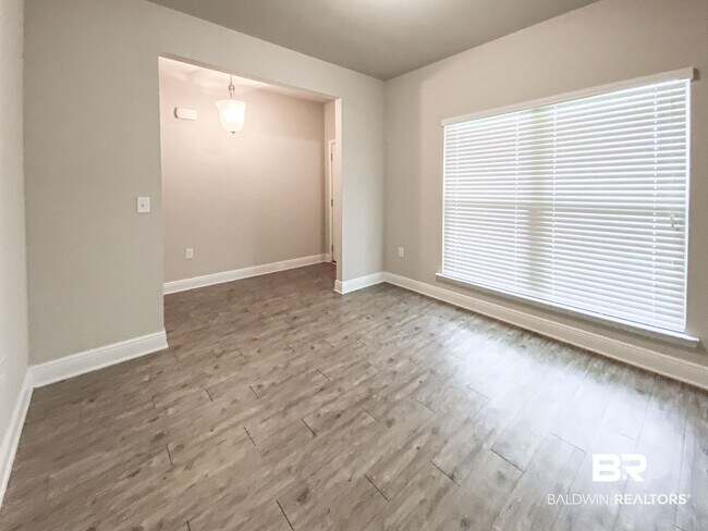1713 Covington Ln