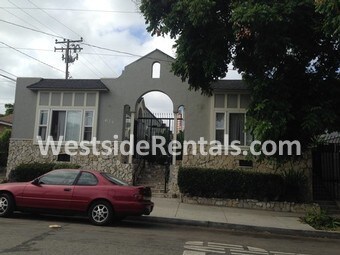 Photo - 624 W 5th St Unit 6